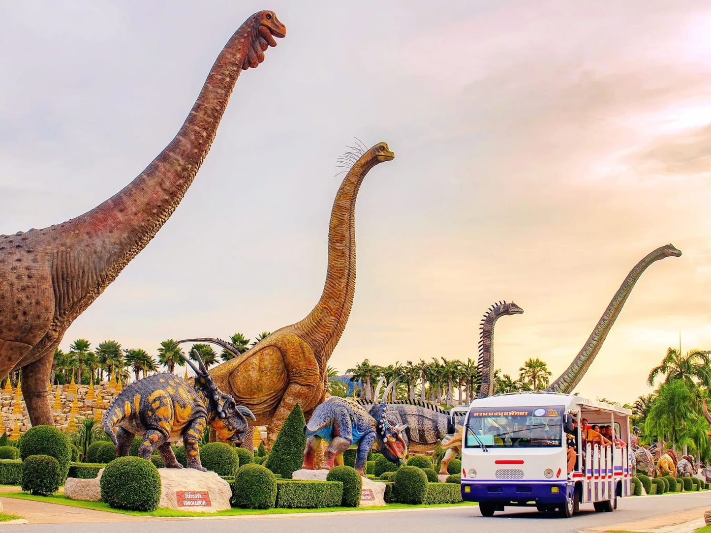 Nong Nooch Tropical Garden Ticket & Transfer: Thai Cultural & Elephant Show Experience