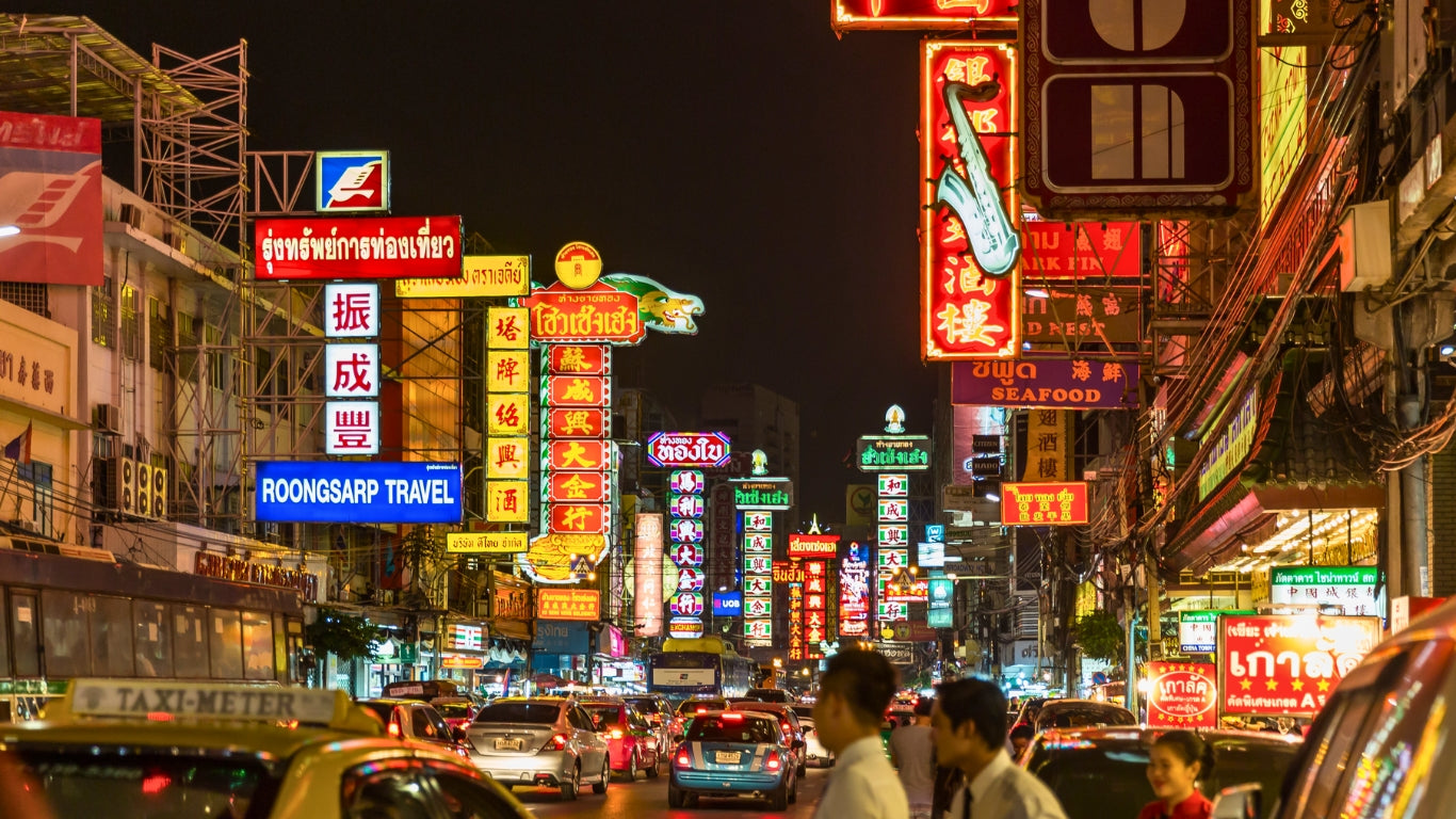 Bangkok's Ultimate Foodie Adventure: Markets, Cooking & 14+ Tastings