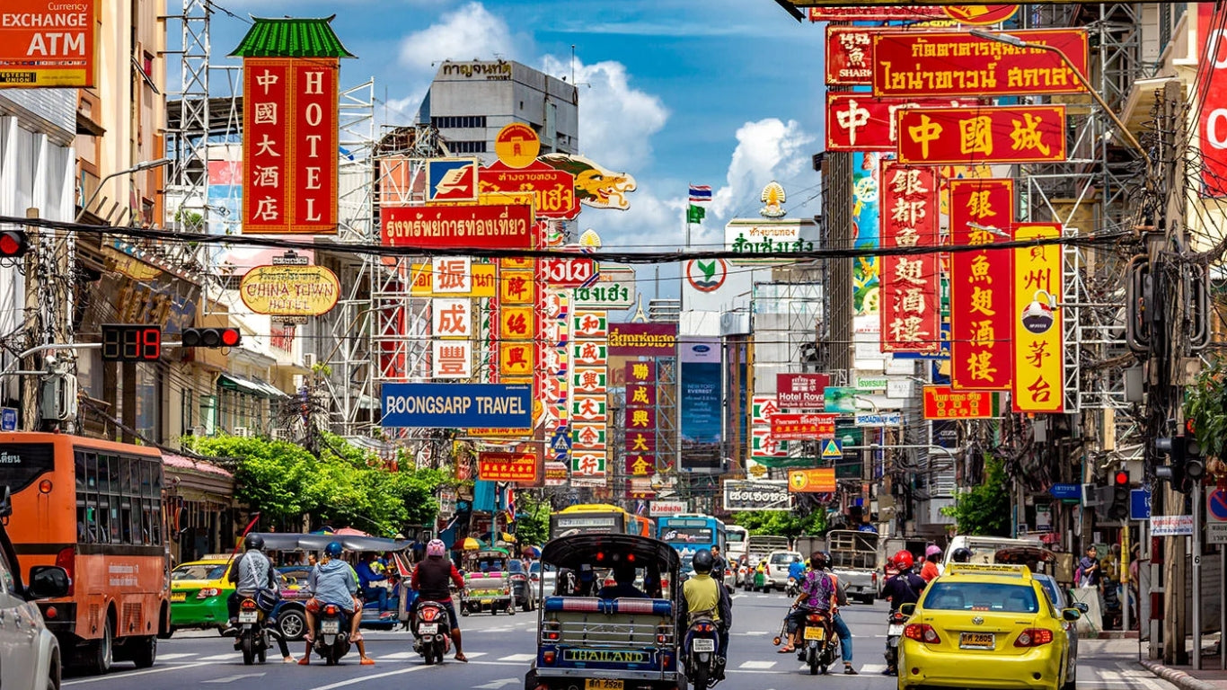 Bangkok's Ultimate Foodie Adventure: Markets, Cooking & 14+ Tastings